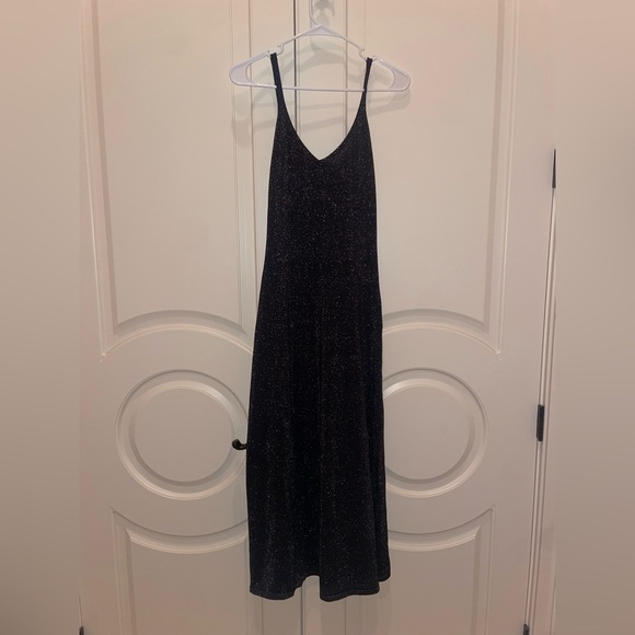 Taylor sequin shimmer black v neck tank top midi dress - Picture 2 of 4